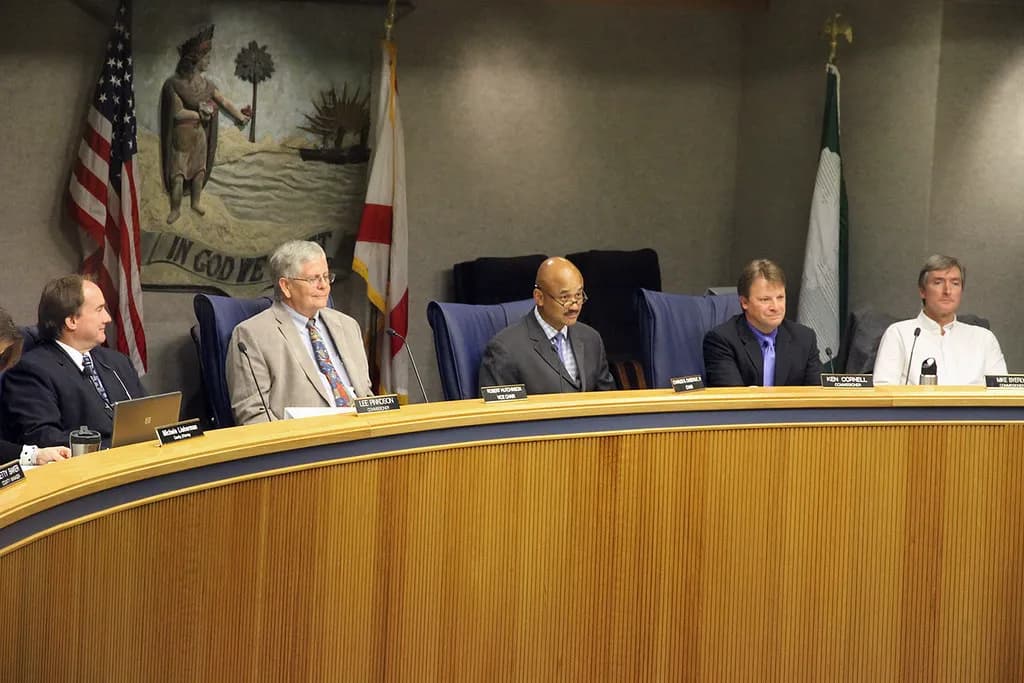 Alachua County Board of Commissioners - Thumbnail 2