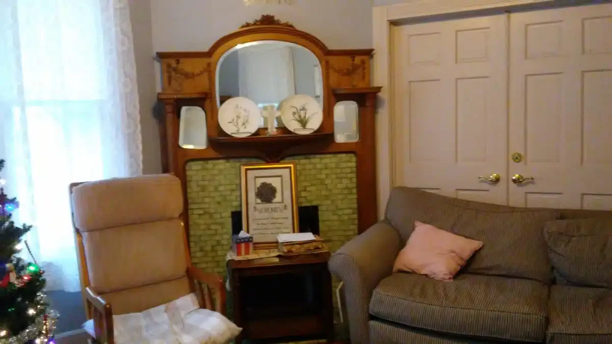 Amethyst House - Thumbnail 2