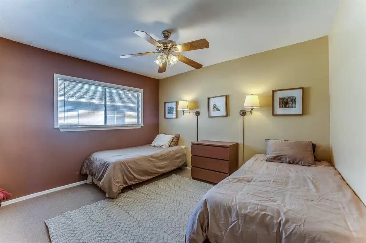 Anaheim Lighthouse - Thumbnail 5