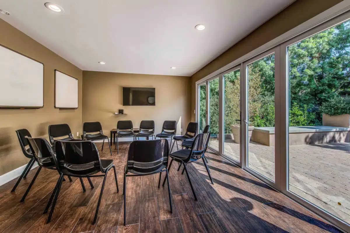 Anaheim Lighthouse - Thumbnail 8