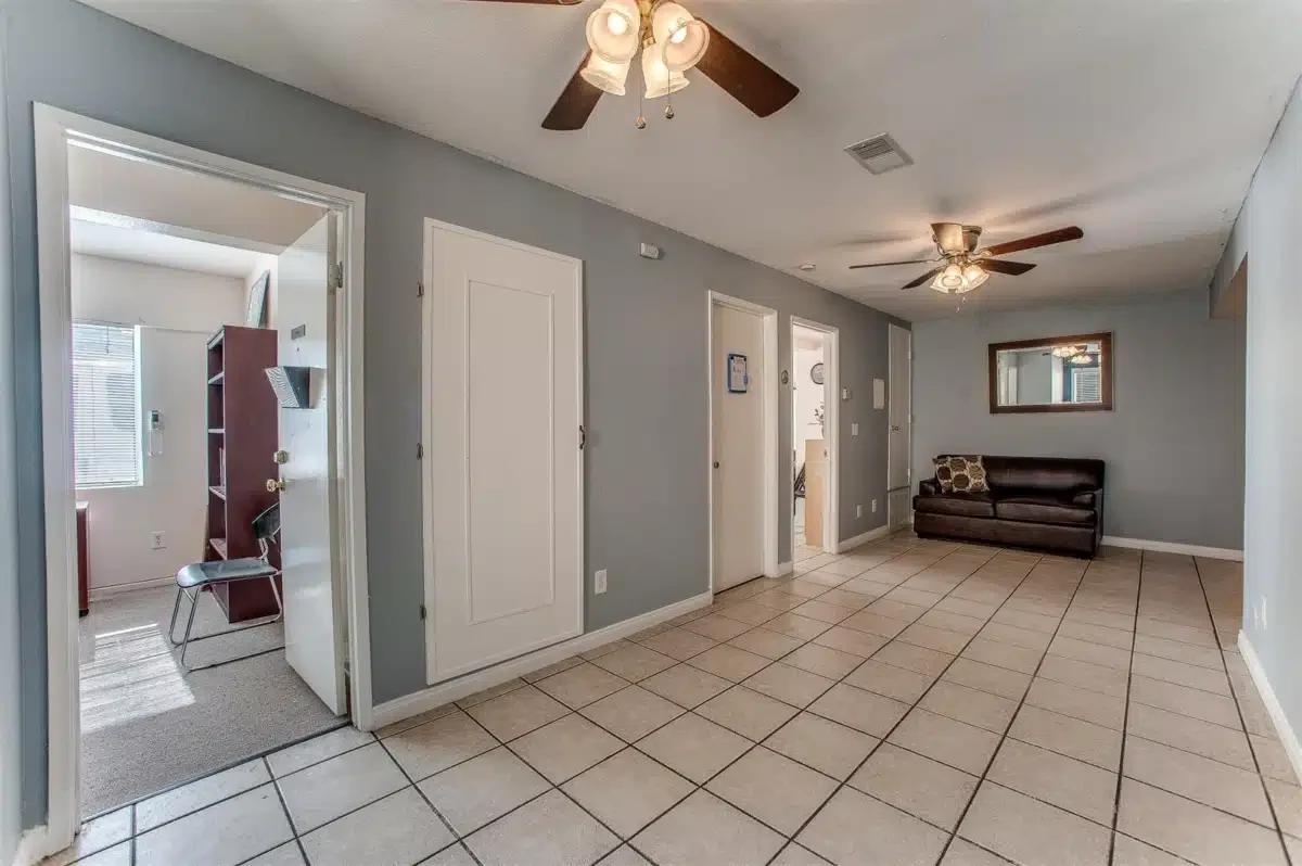 Anaheim Lighthouse - Thumbnail 9