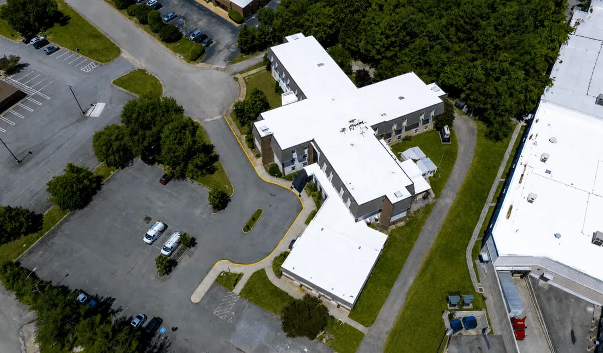 Avenues Recovery Center at Richmond - Thumbnail 3