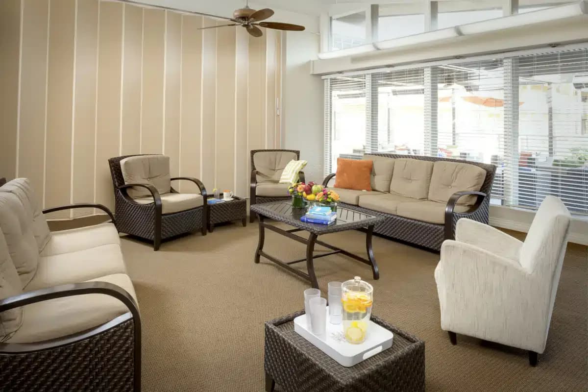 Banyan Palm Springs - Thumbnail 4