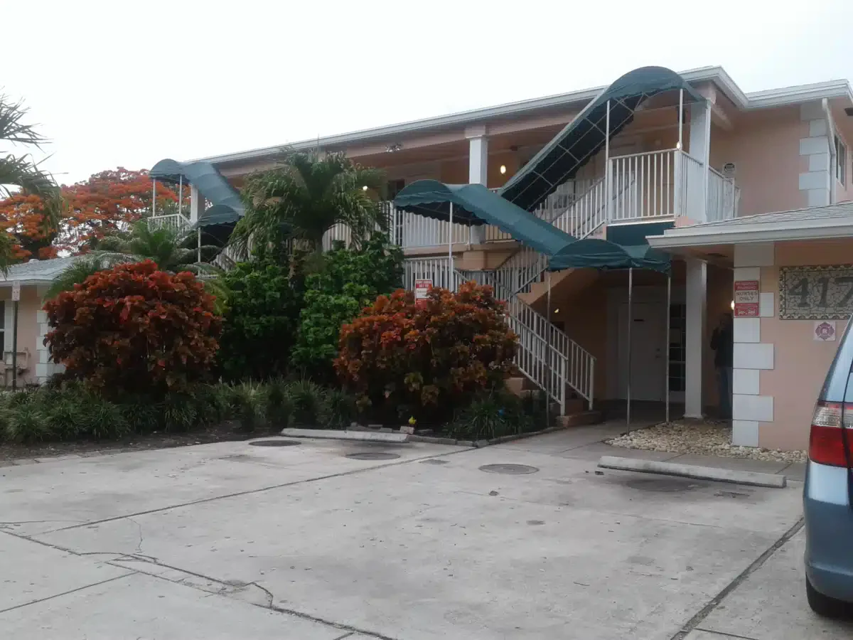 Broward House Inc - Thumbnail 4