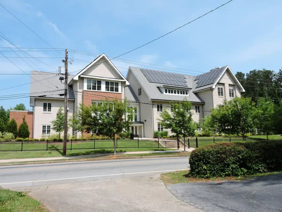 CHRIS 180 Inc - Thumbnail 4