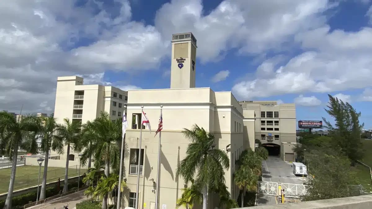 Camillus House - Thumbnail 3