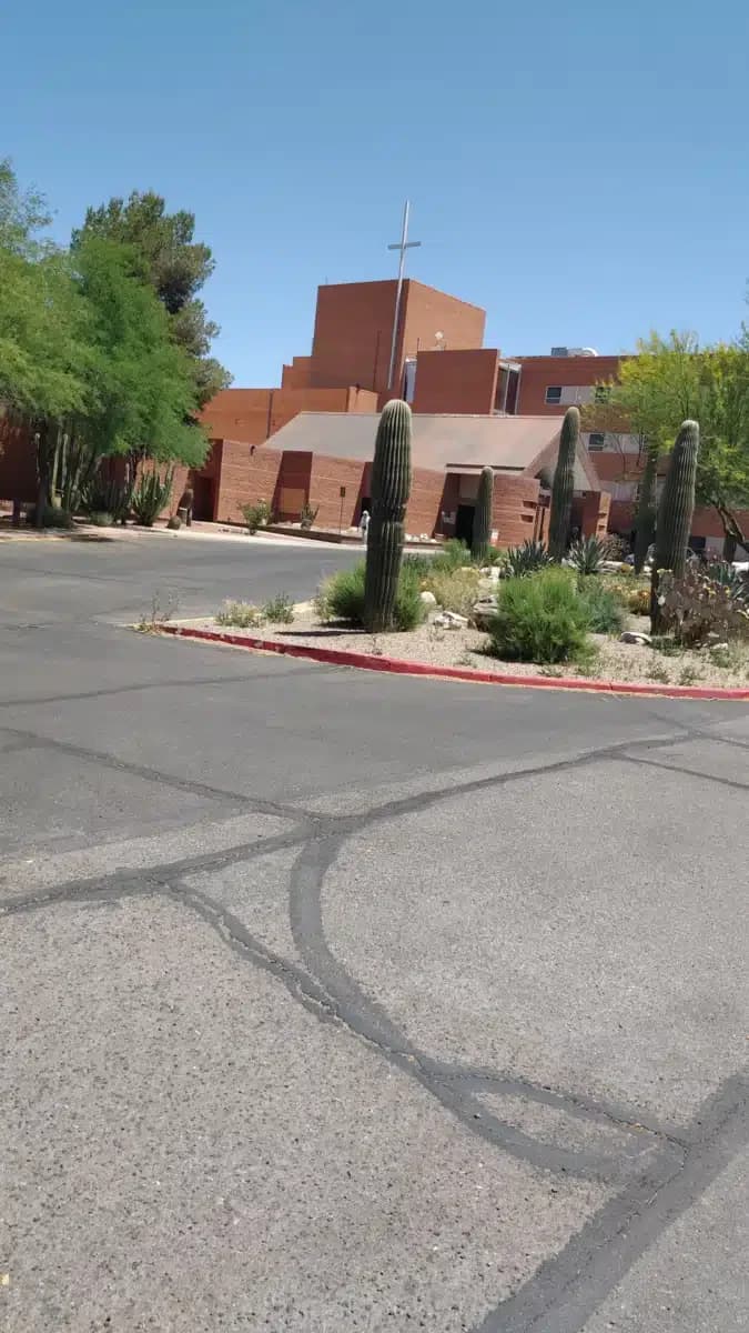 Carondelet Saint Josephs Hospital - Thumbnail 8