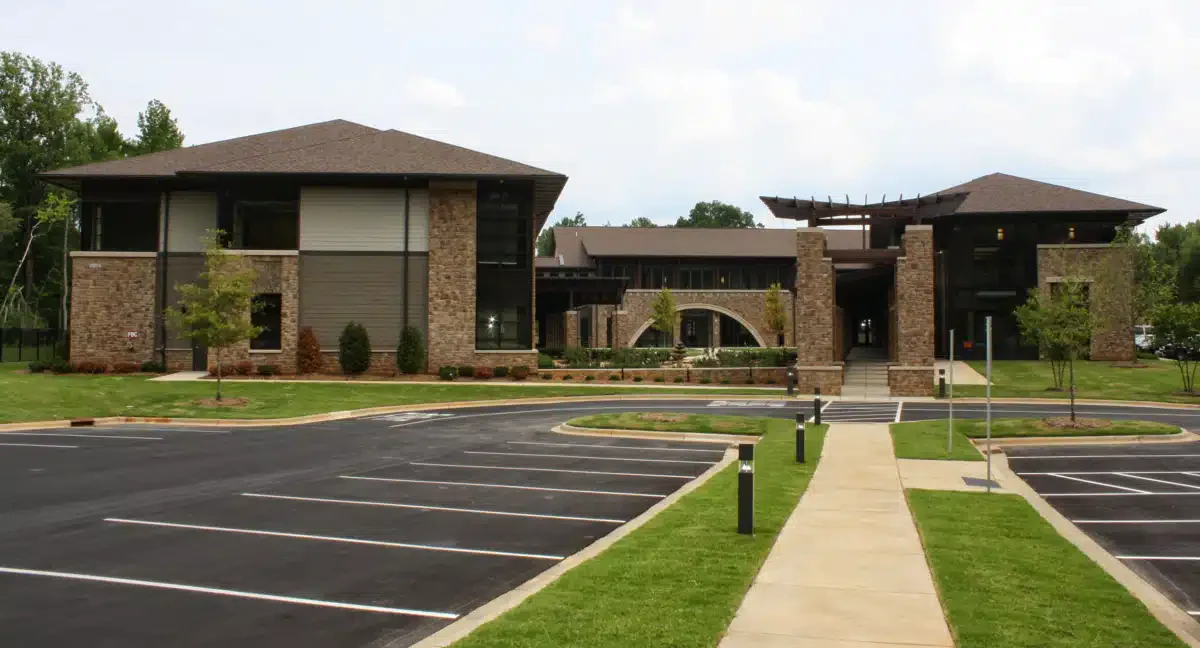 Charlotte Rescue Mission - Thumbnail 3