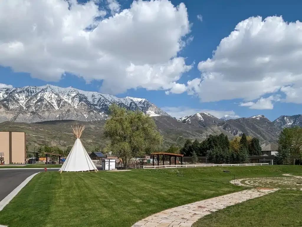 Cirque Lodge - Thumbnail 5