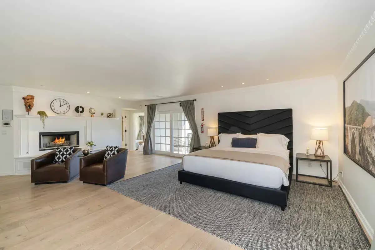 Cliffside Malibu - Thumbnail 2