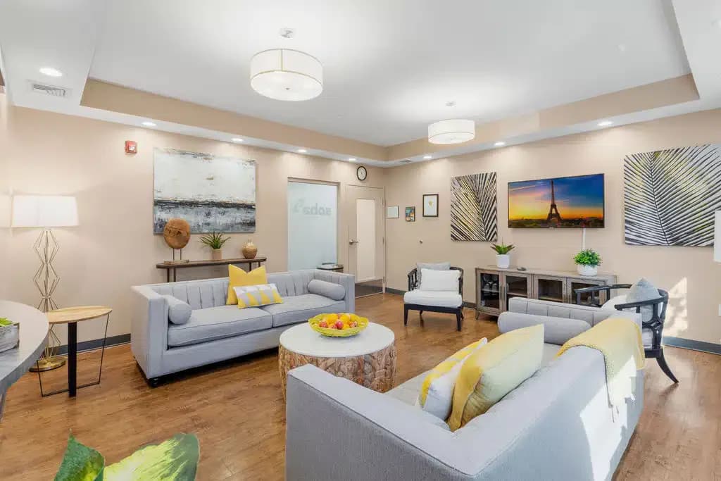 College Recovery LLC - Thumbnail 2