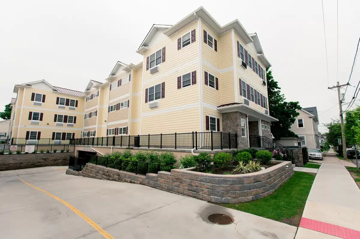 College Recovery LLC - Thumbnail 9