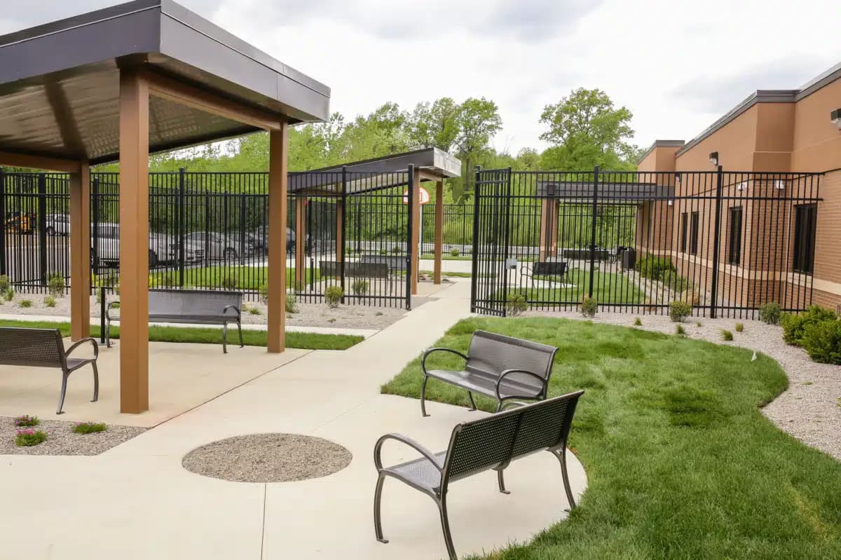 Columbus Springs East - Thumbnail 4