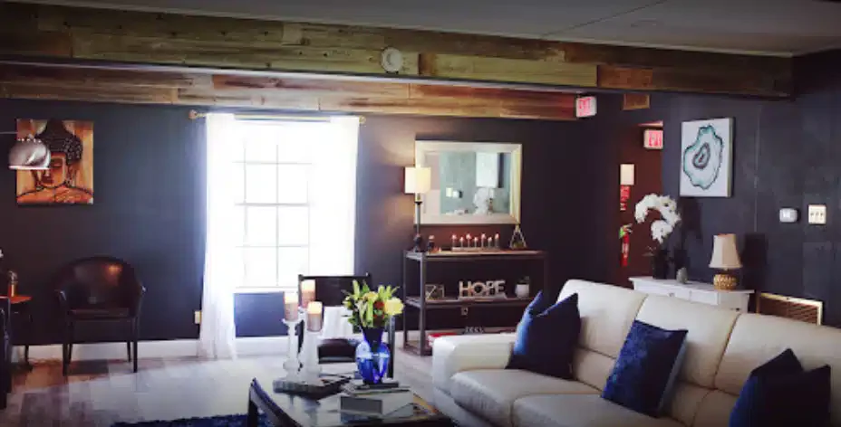 Columbus Springs East - Thumbnail 6