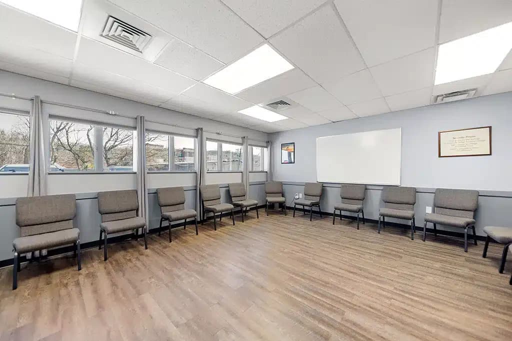 Crest View Recovery Center - Thumbnail 6