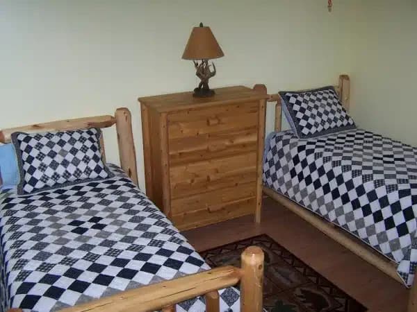 English Mountain Recovery Center - Thumbnail 9