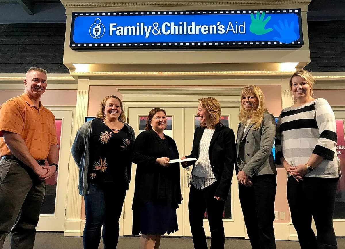 Family and Childrens Aid - Thumbnail 3