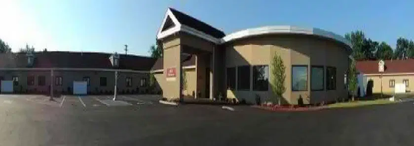 Farnum Center - Thumbnail 5