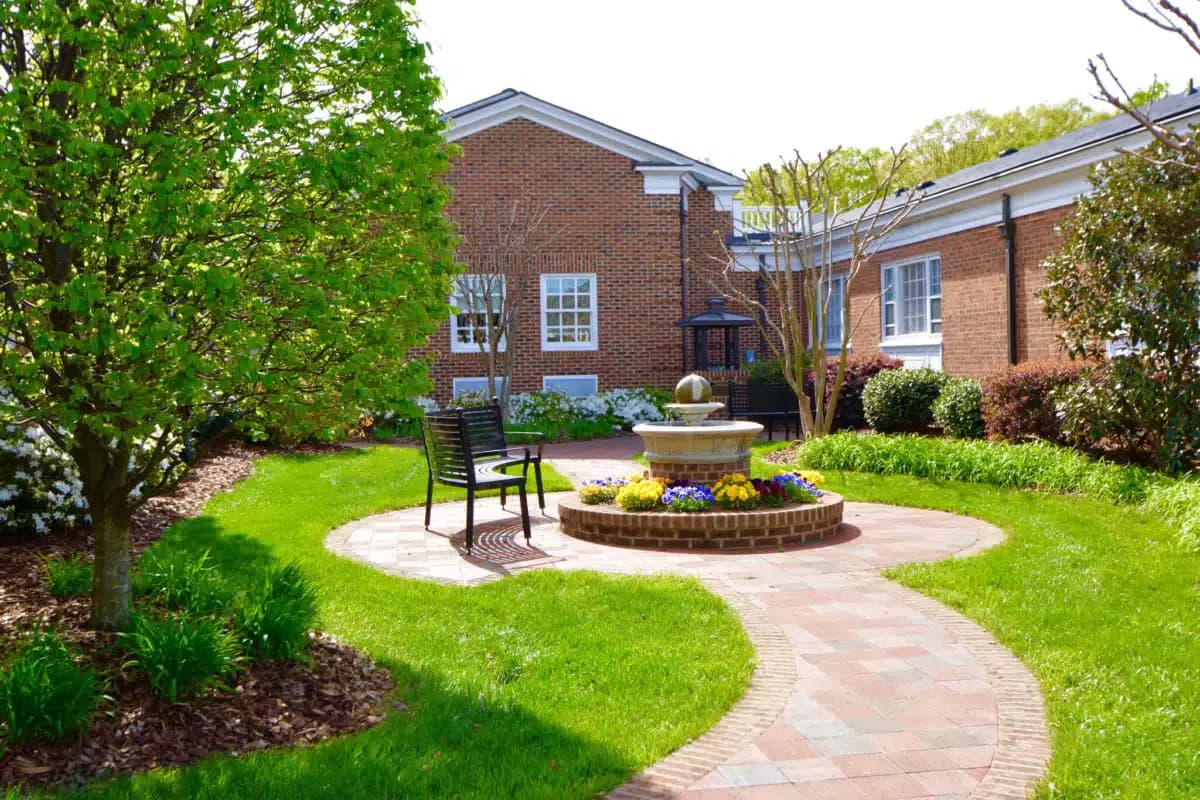 Fellowship Hall Inc - Thumbnail 4