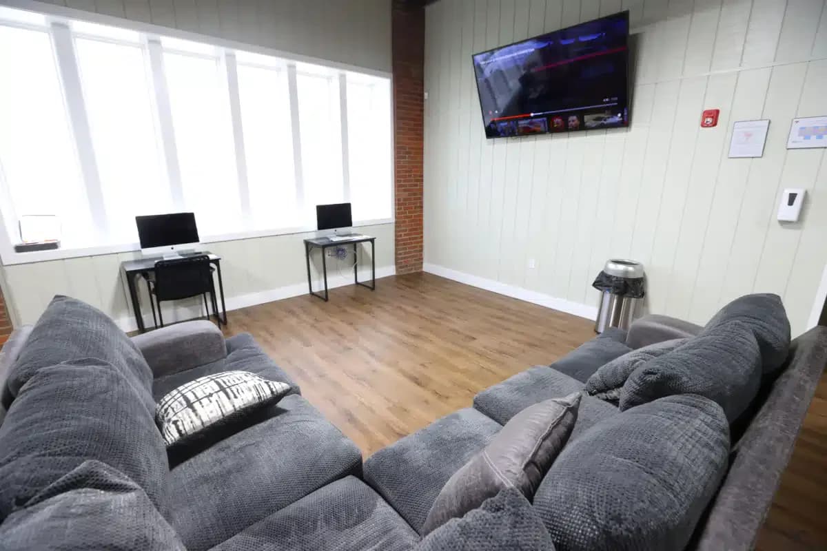 First City Recovery Center - Thumbnail 2