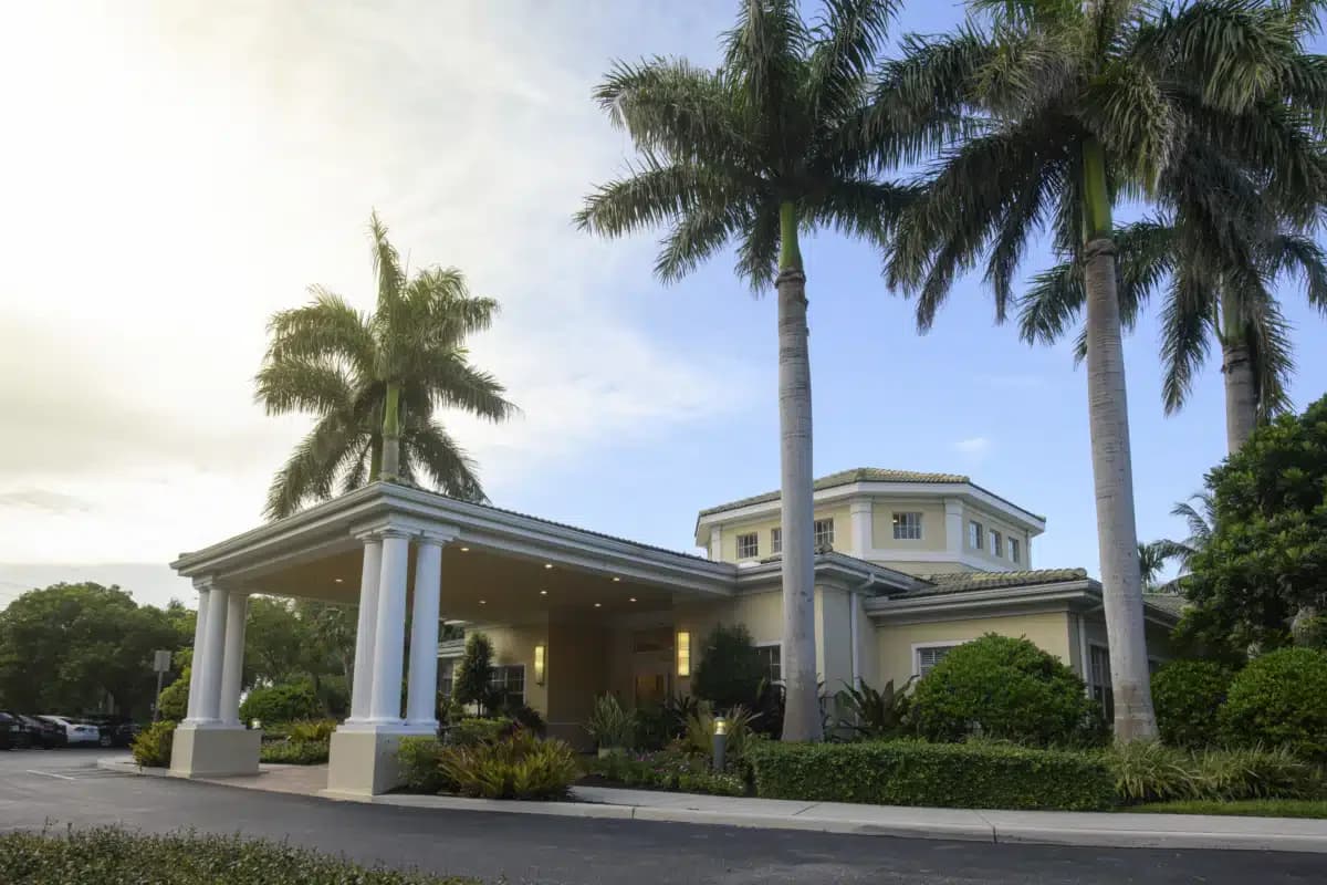 Futures of Palm Beach - Thumbnail 5