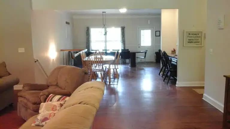 Good Shepherd Recovery House - Thumbnail 2