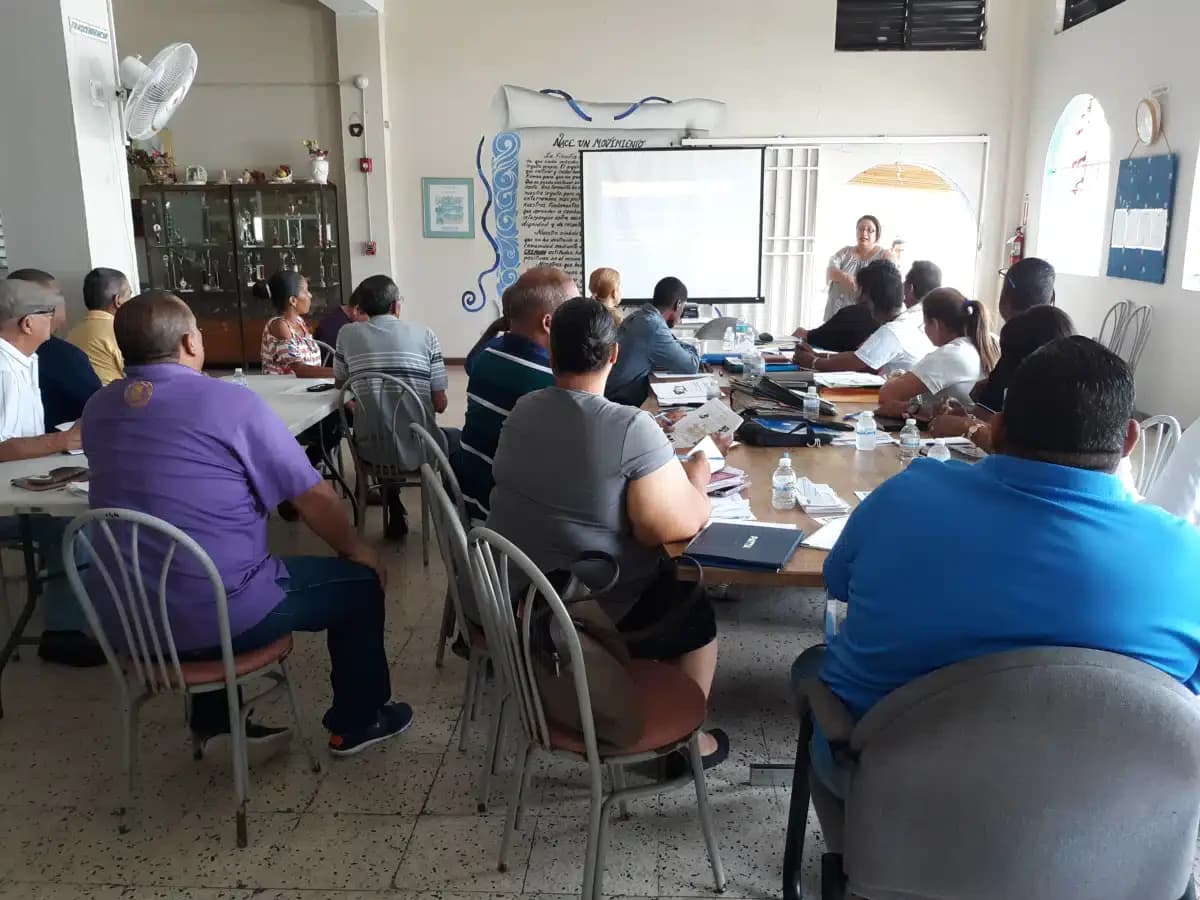 Hogar Crea Las Americas - Thumbnail 4