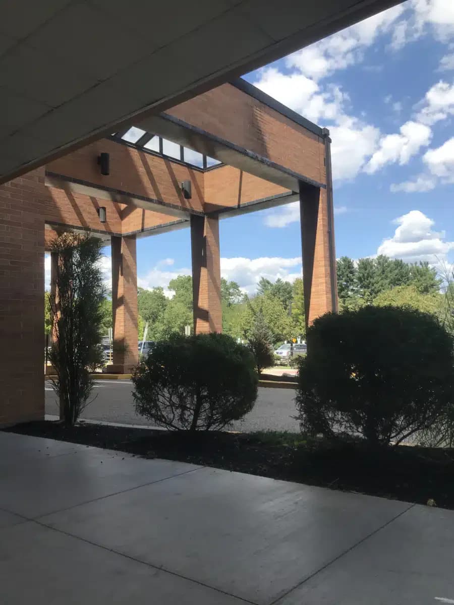 Hunterdon Medical Center/Add Trt Servs - Thumbnail 3