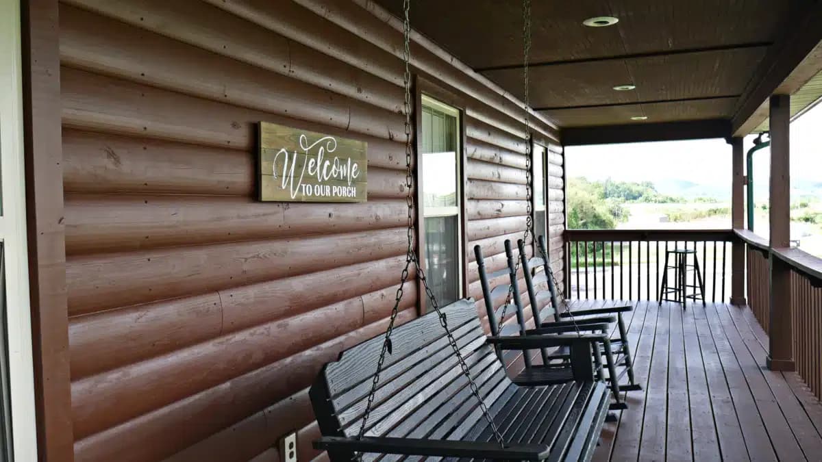 Lake Hills Oasis - Thumbnail 4