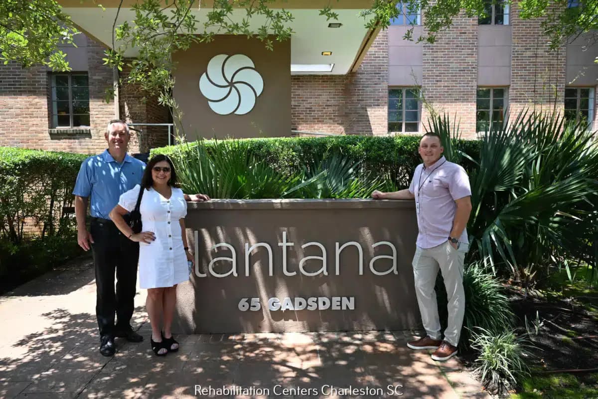 Lantana Recovery - Thumbnail 5