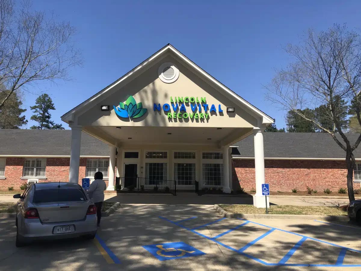 Lincoln Nova Vital Recovery - Thumbnail 2