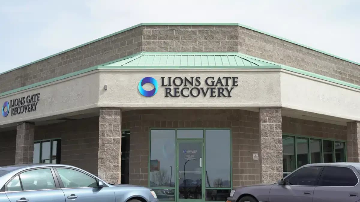 Lions Gate Recovery - Thumbnail 8