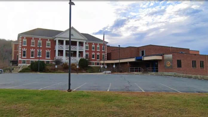 Littleton CBOC - Thumbnail 2
