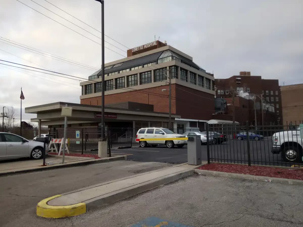 Loretto Hospital - Thumbnail 3