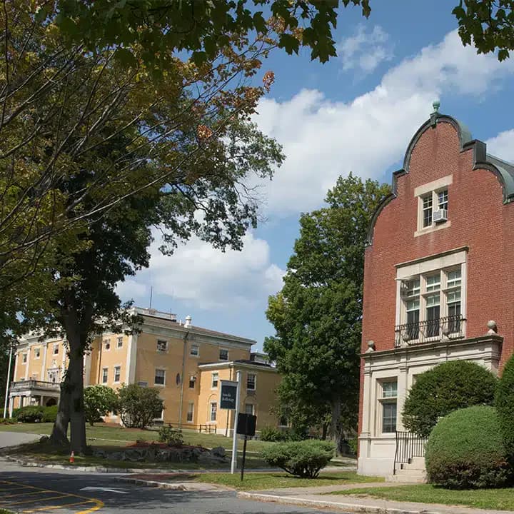 McLean Hospital - Thumbnail 2