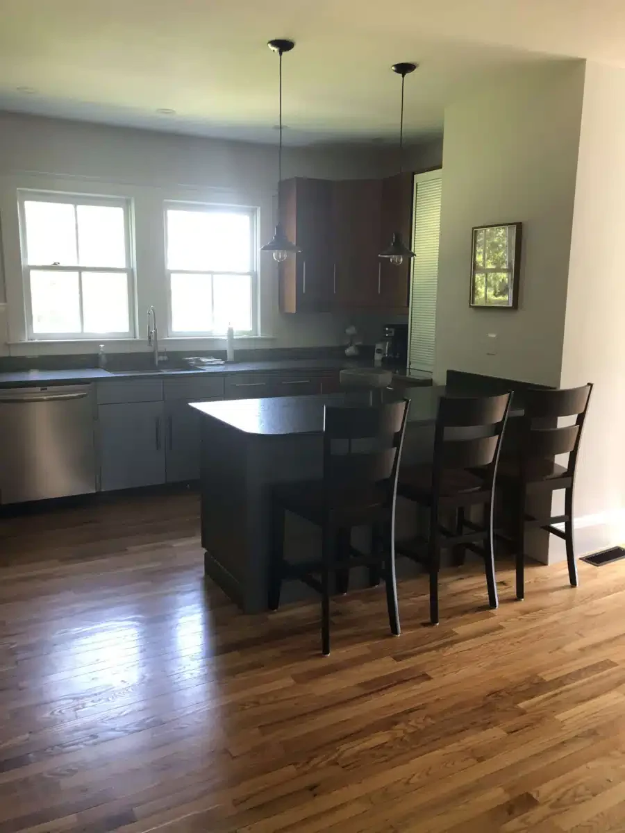 Megans House - Thumbnail 8