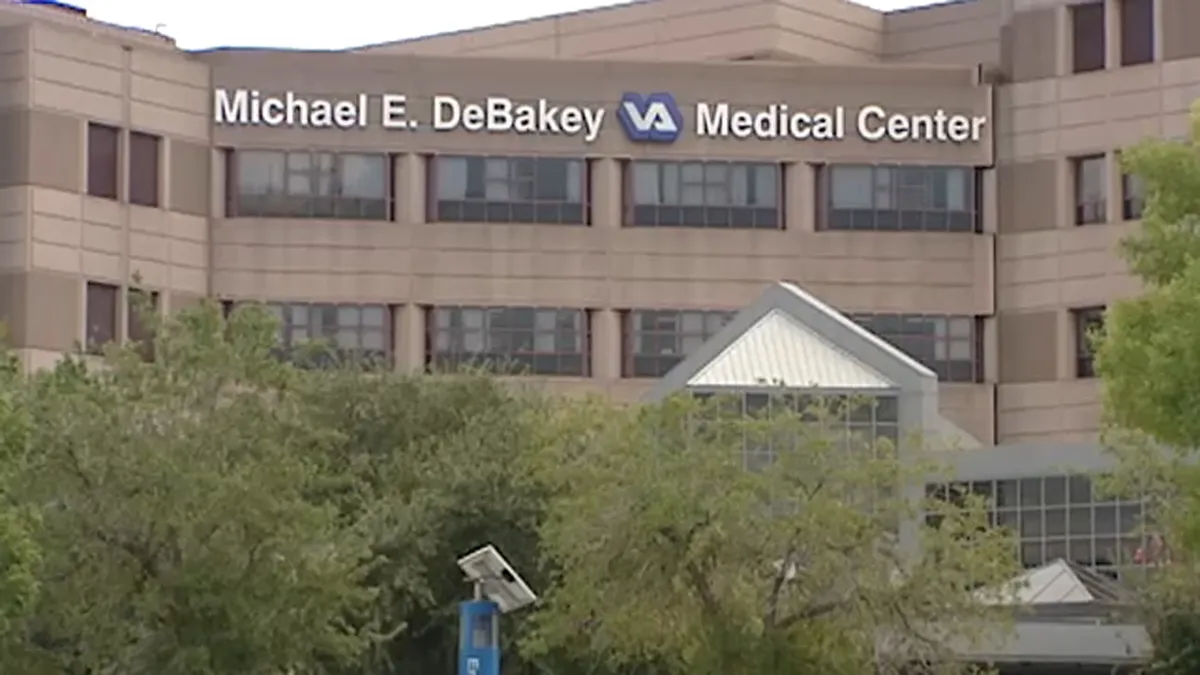 Michael E DeBakey VA Medical Center - Thumbnail 3