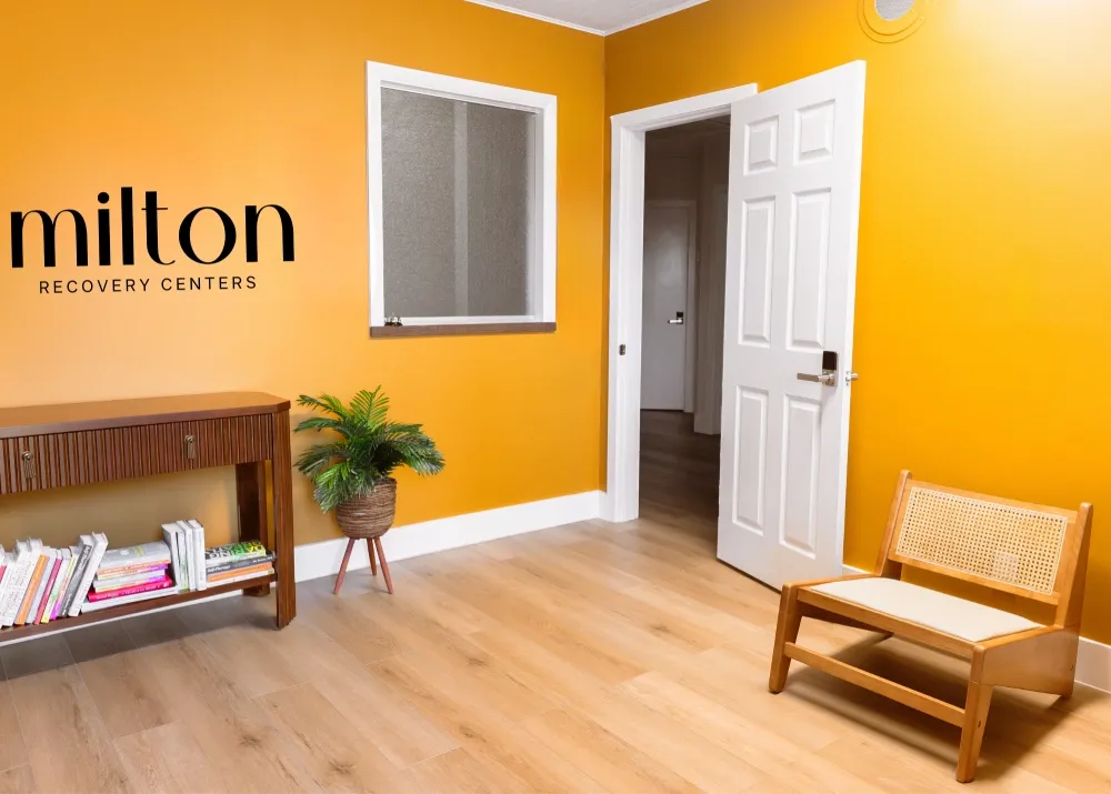 Milton Palm Beach Recovery - Thumbnail 2