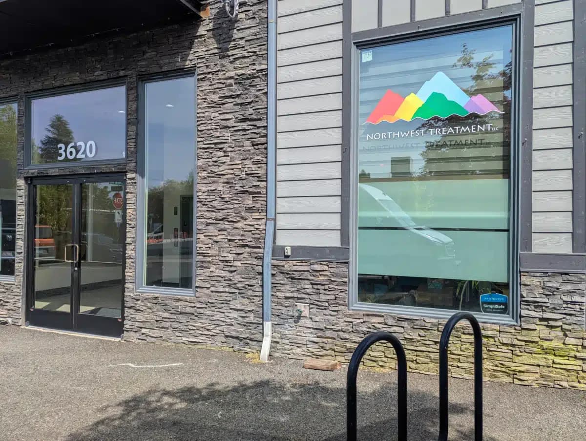 NW Treatment - Thumbnail 4