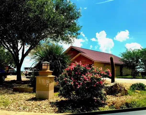 New Hope Ranch - Thumbnail 2