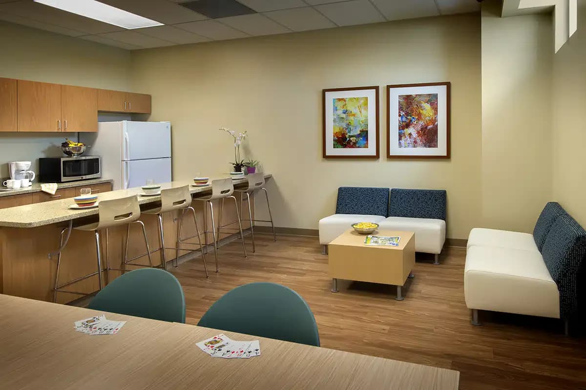 Next Door Inc - Thumbnail 3