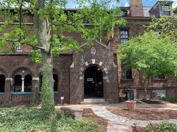 POWER House - Thumbnail 2