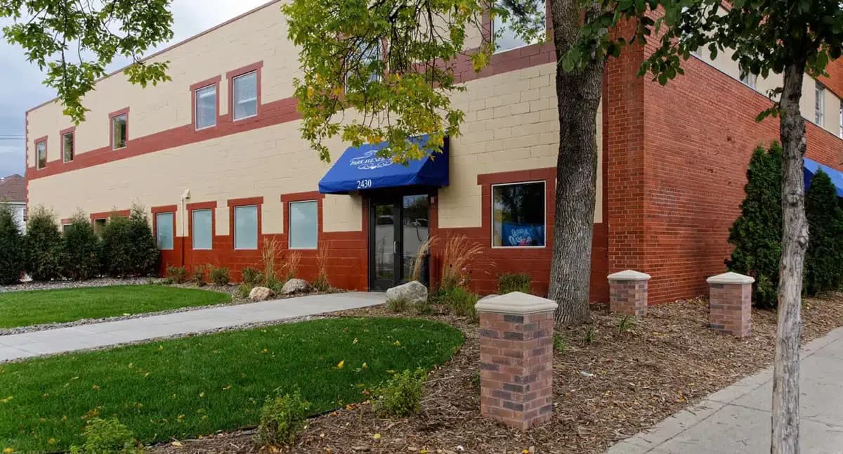 Park Avenue Center - Thumbnail 2