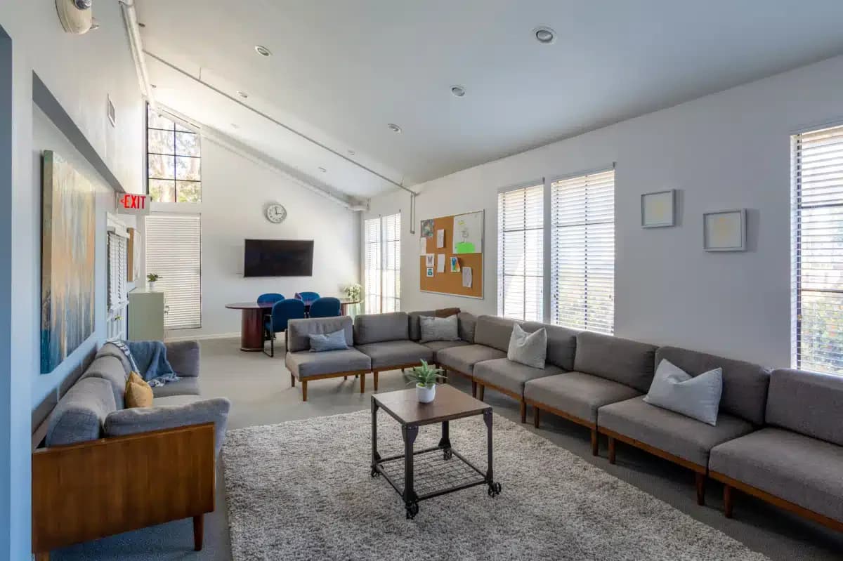 Passages Ventura - Thumbnail 6