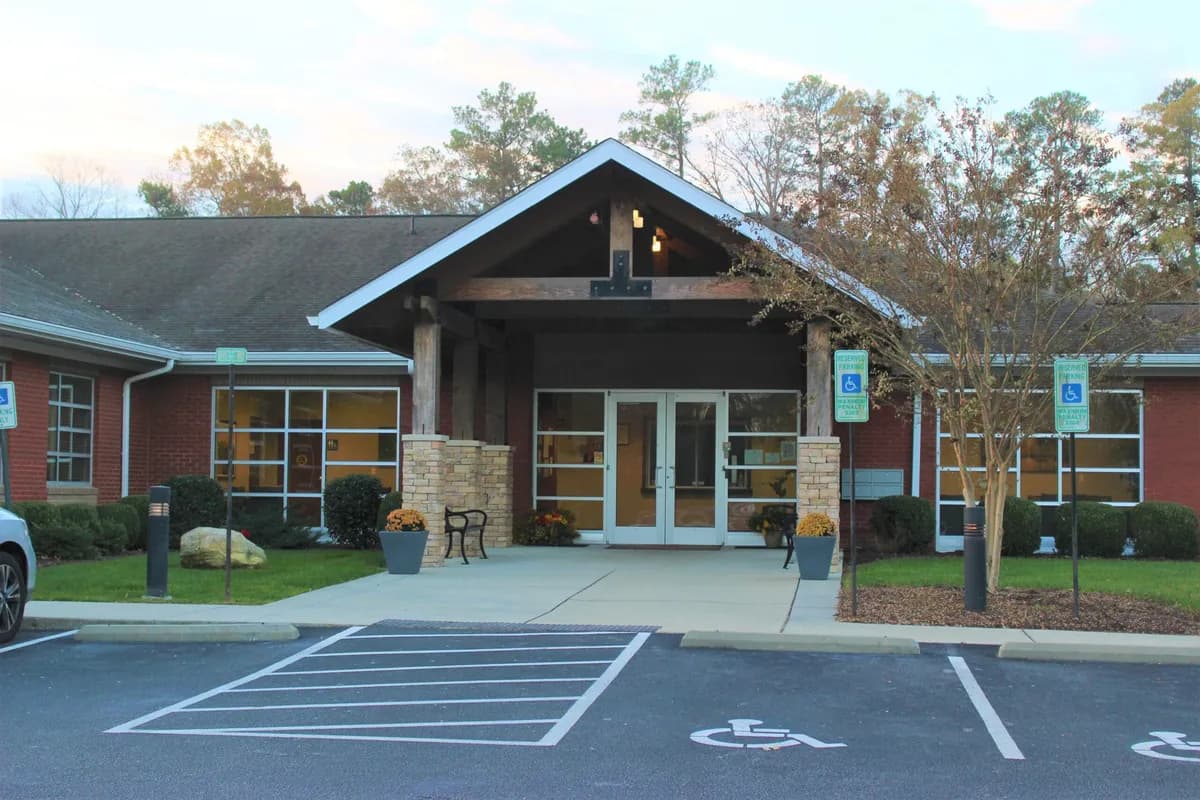 Raleigh Oaks Behavioral Health - Thumbnail 2