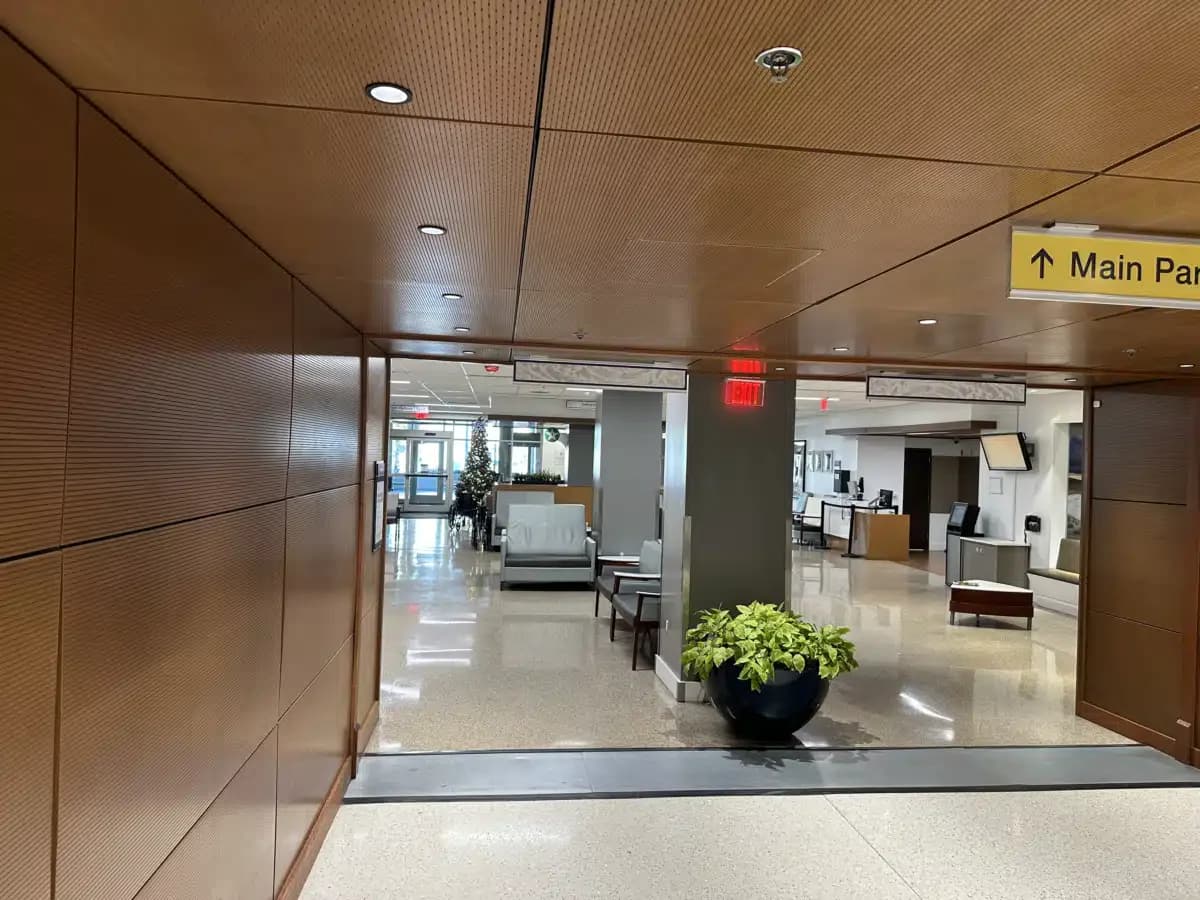 Ralph H Johnson VA Medical Center - Thumbnail 8