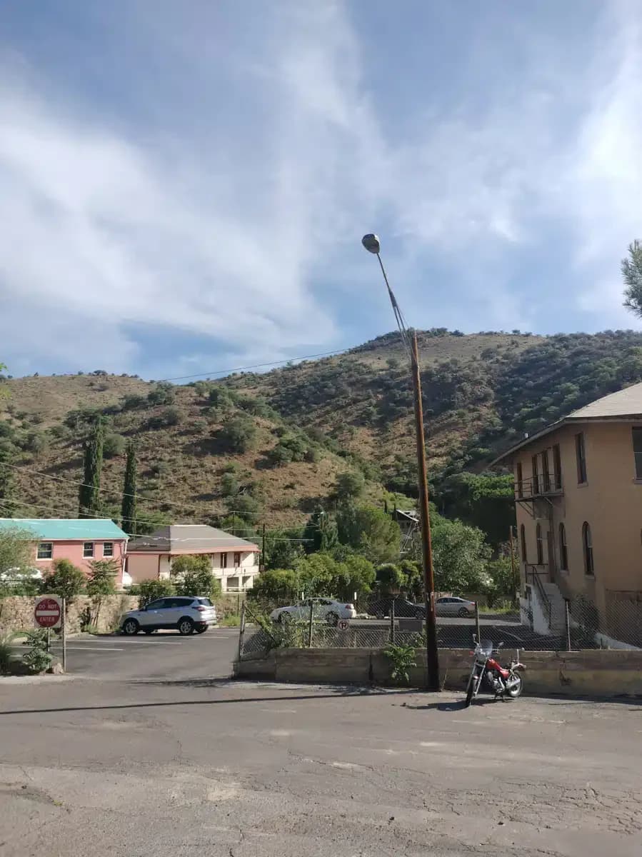 Renaissance House - Thumbnail 2