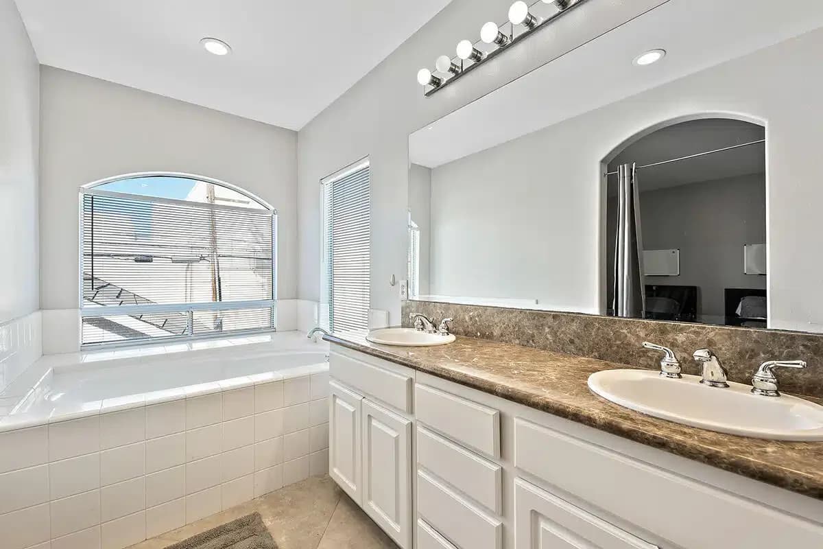 Resurgence California Alcohol and - Thumbnail 9