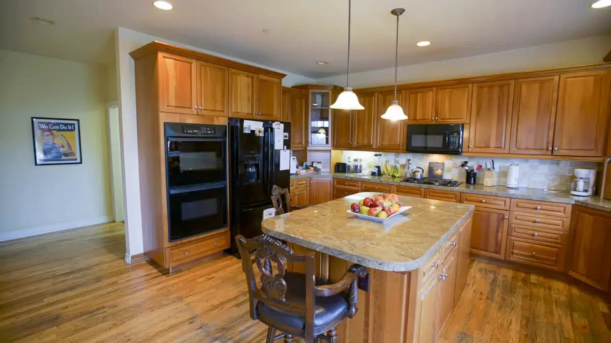 Rose House - Thumbnail 9