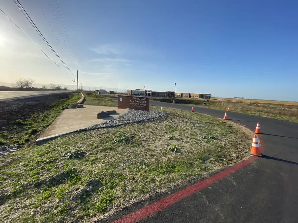 Sacred Oaks Healing Center - Thumbnail 4